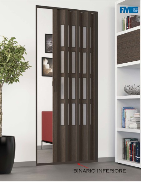 Porta a Soffietto con Vetrini e Binario Inferiore: Stile e Praticità per Ogni Ambiente